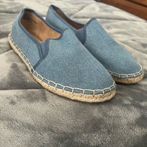 Liz Claiborne Slip Ons